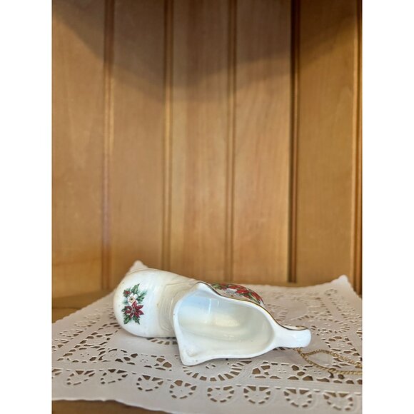 Vintage Porcelain Christmas Boot Ornament Poinsettia Holly Shoe - Picture 5 of 5